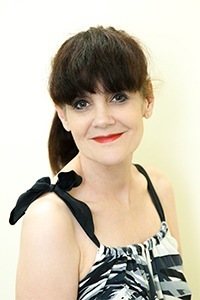 Dr Catherine Cayzer (Gastroenterologist)