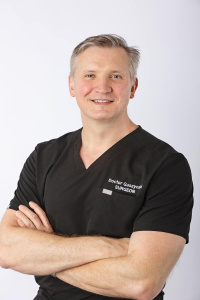 Dr Rafael Gaszynski (General Surgeon)