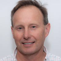 Dr Paul Champion De Crespigny (Nephrologist)