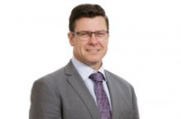 Dr Stephen Bradford (Gynaecologist)