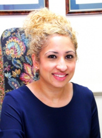 Dr Nadia Maqboul (Gastroenterologist)