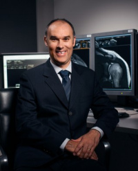 Dr Alister Darveniza (Radiologist)