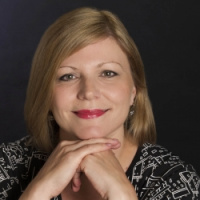 Dr Miranda Robinson (Gynaecologist)