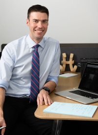 Dr Liam Johnson (Orthopaedic Surgeon)