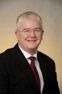 Dr Vincent Chapple (Gynaecologist)