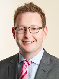 Dr Christopher Russell (Gynaecologist)
