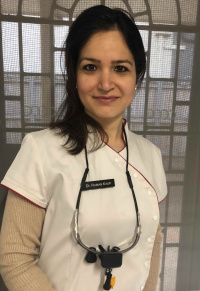 Dr Raman Kaur (Dentist)