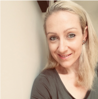 Ms Amanda Bujaroski (Social Worker)